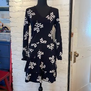 Nanso size small tiered dress